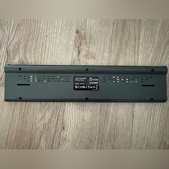 J5create USB-C  Dual HDMI Docking station 10 in 1 - Picture 4 of 12